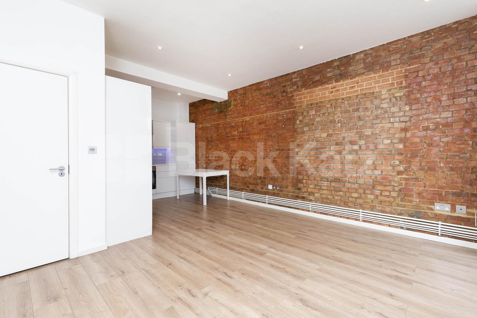 Within a warehouse conversion a modern and leek 1 bedroom apartment Ability Plaza - Kingsland Road, Dalston